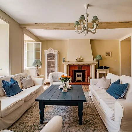 Sleeps 14 Pool Wifi