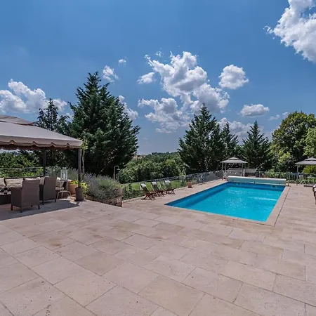 Sleeps 14 Pool Wifi *